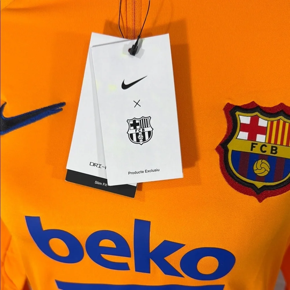 Nike Women’s FC Barcelona Orange Long Sleeve Jersey S NWT